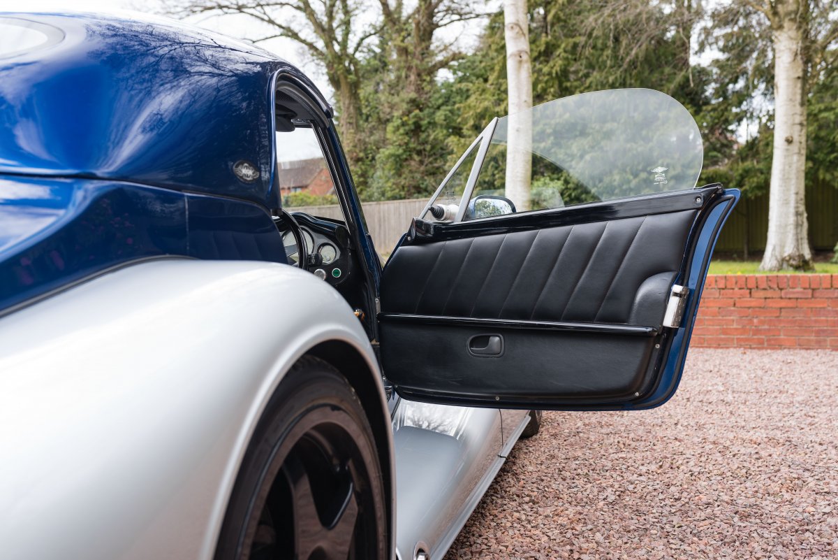 2004 Morgan Aero 8 GTN Drivers Door