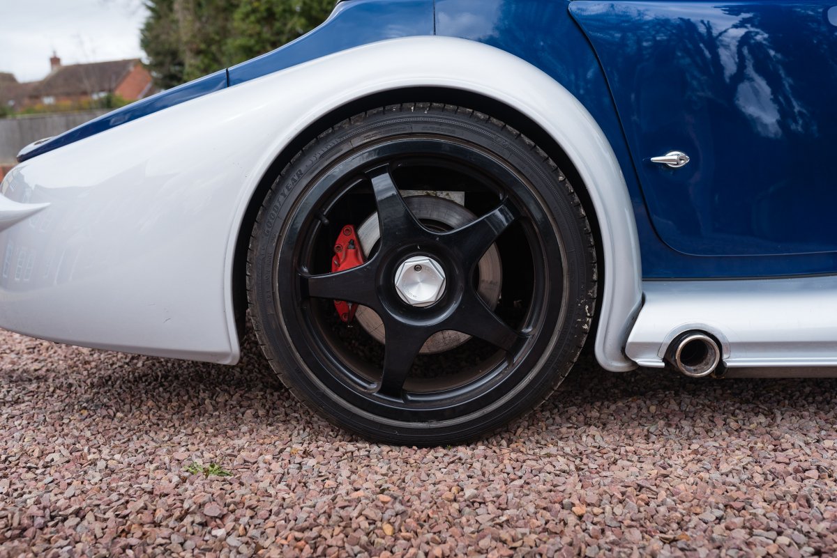 2004 Morgan Aero 8 GTN Rear Wheel