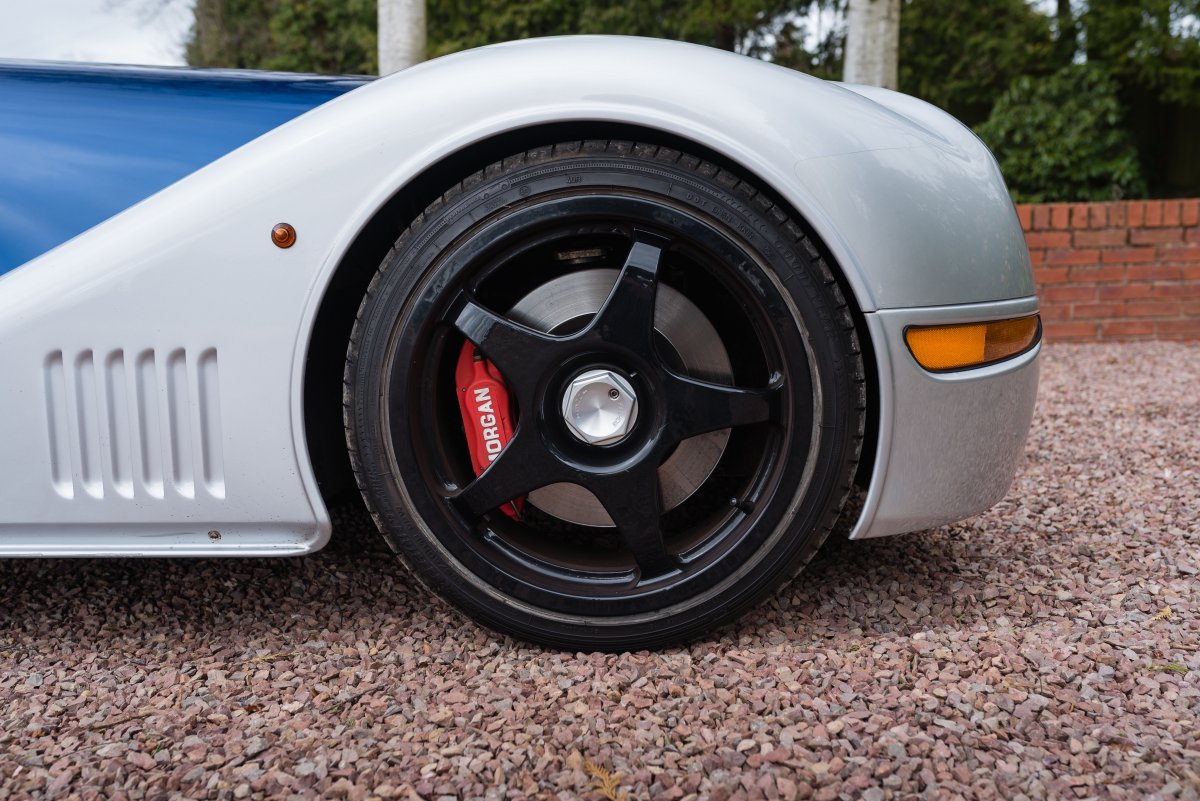 2004 Morgan Aero 8 GTN Front Wheel
